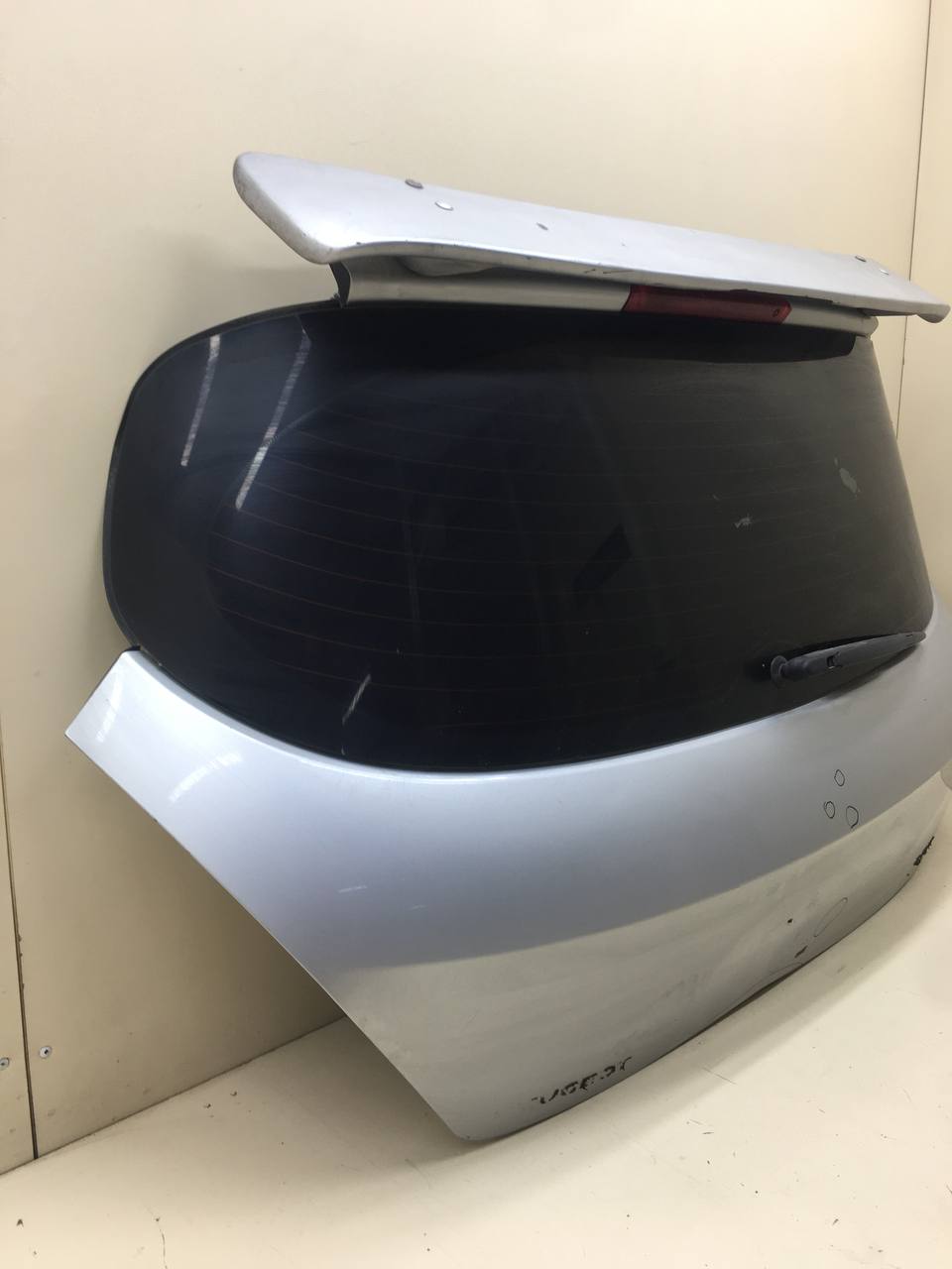 Дверь багажника со стеклом Peugeot 308 2007>