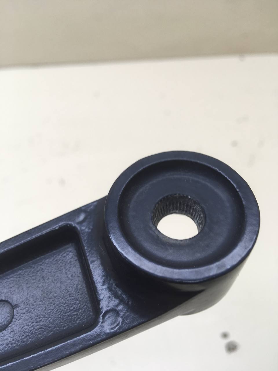 Поводок стеклоочистителя передний правый Hyundai ix35 (LM) 2010-2015