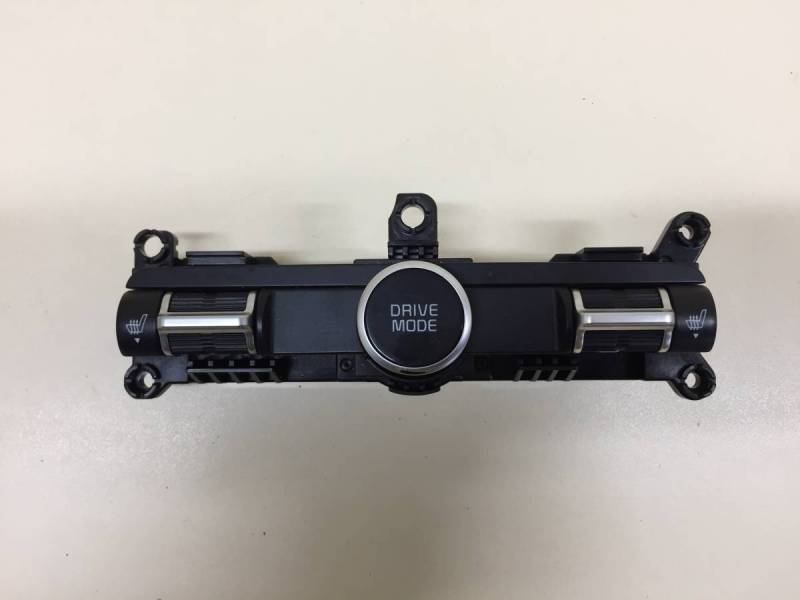 Блок кнопок Kia K5 (DL3) 2019>