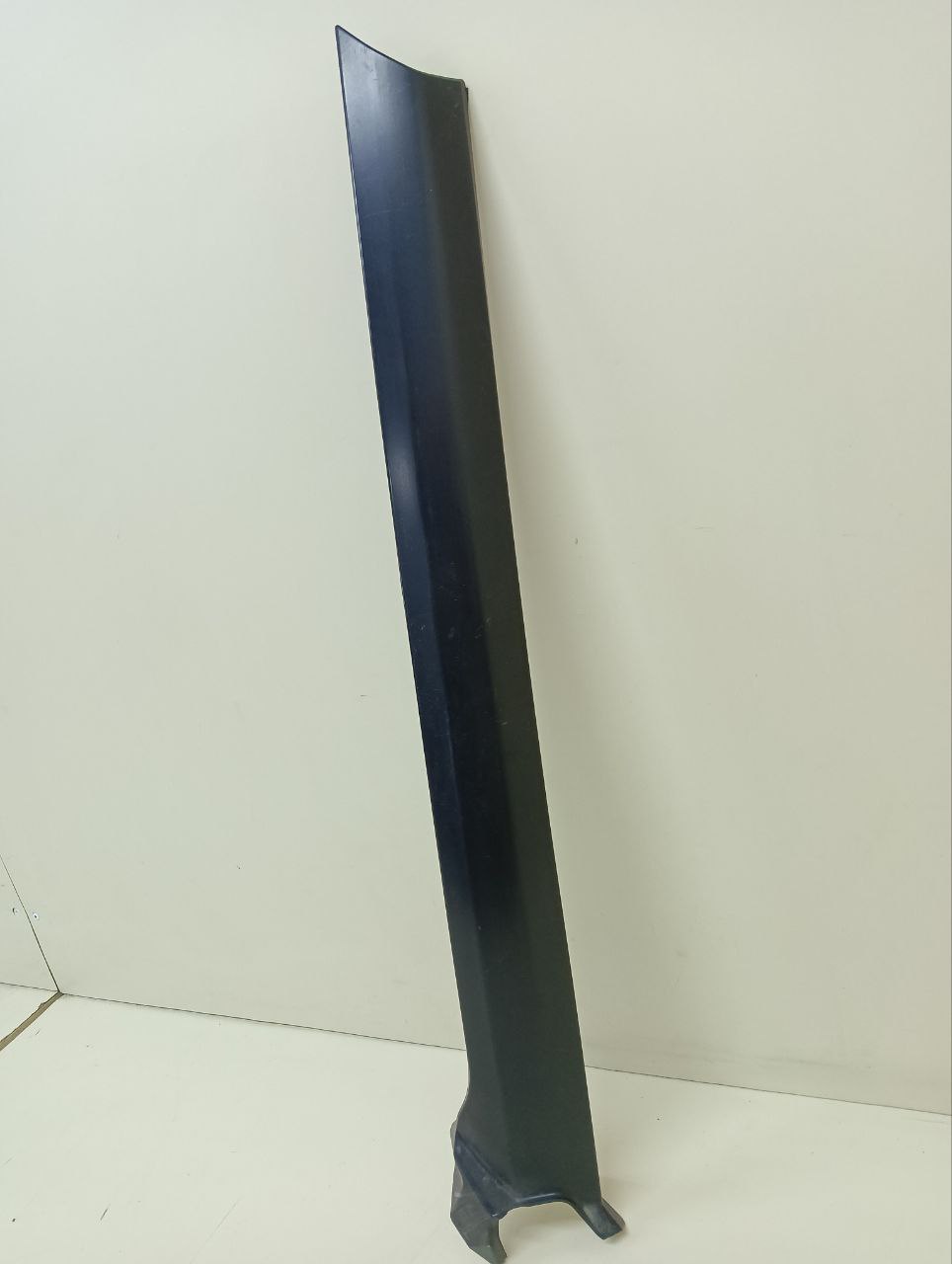 Накладка лобового стекла Land Rover Discovery 3 2004-2009