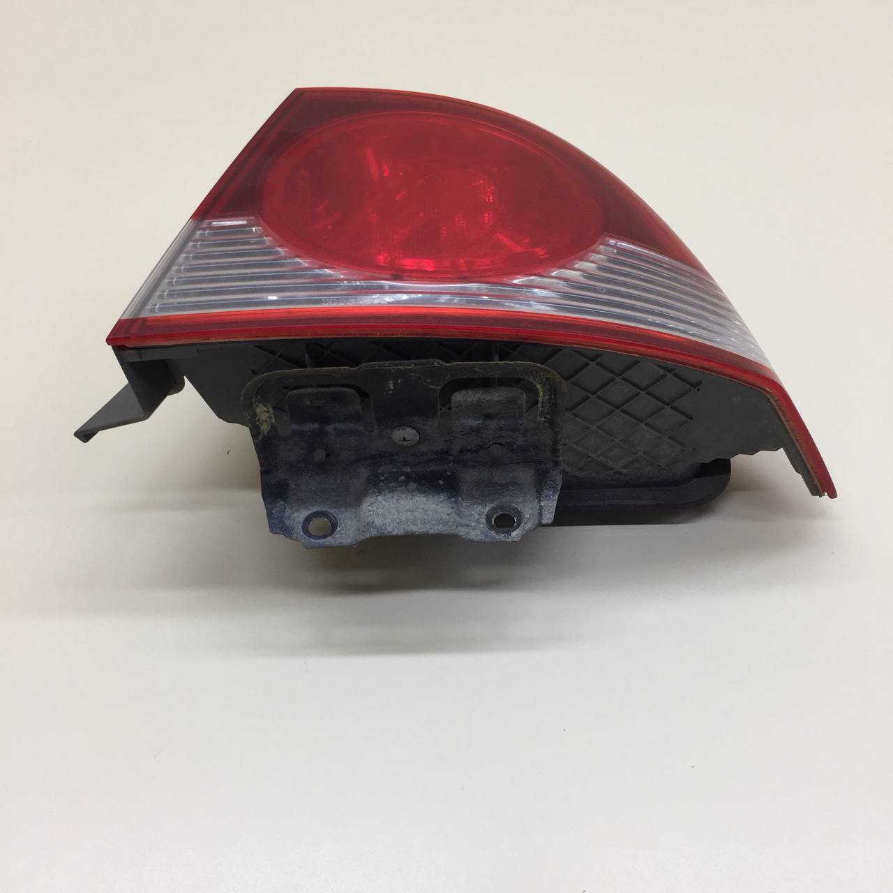 Фонарь задний наружный правый Honda Civic 4D 2006-2012
