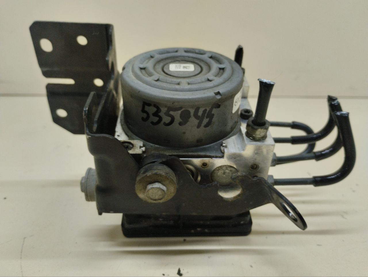 Блок ABS (насос) Mazda Mazda 3 (BM) 2013-2016 Блок ABS (насос) Mazda Mazda 3 (BM) 2013-2016