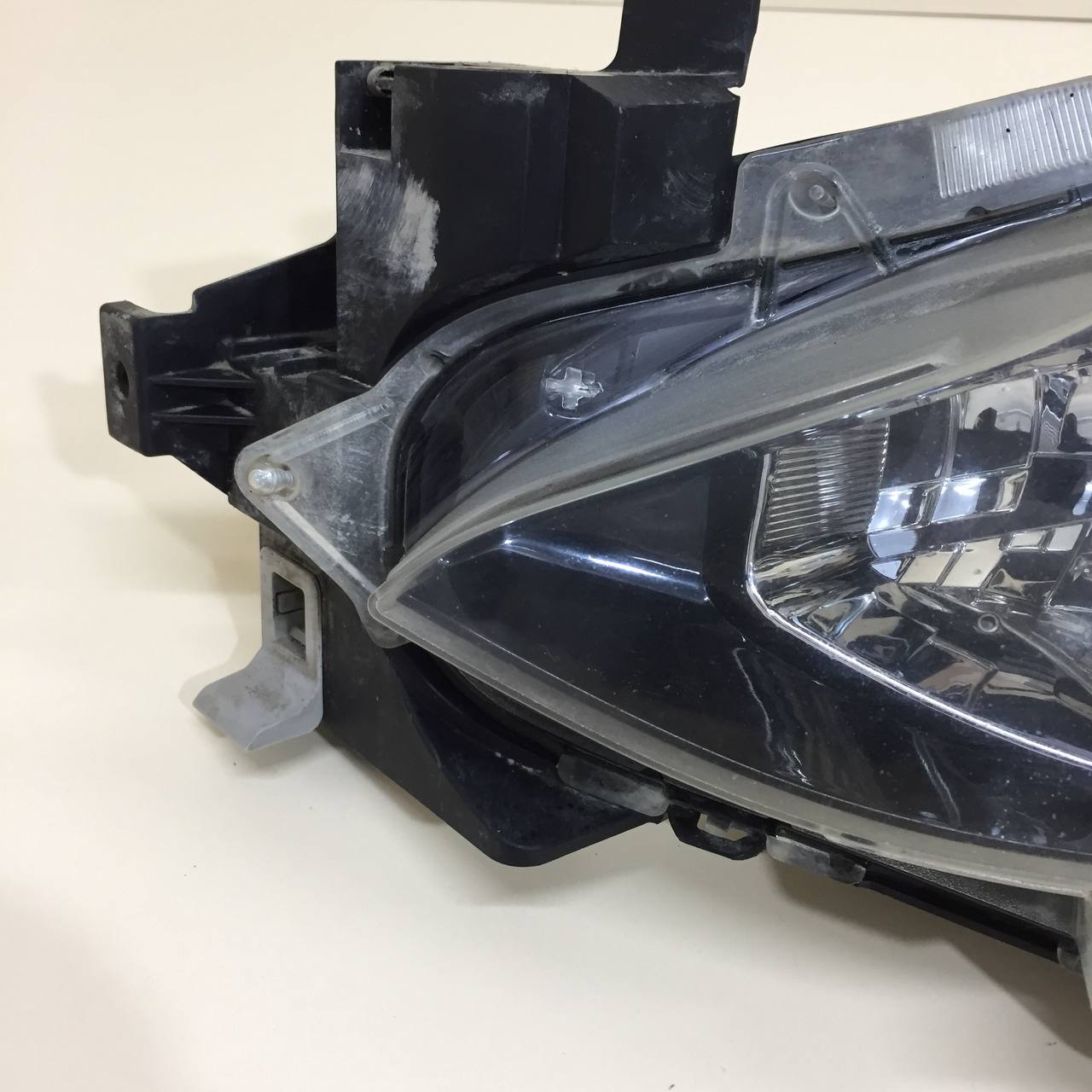 Фара левая Mazda Mazda 3 (BM) 2013-2016 Фара левая Mazda Mazda 3 (BM) 2013-2016