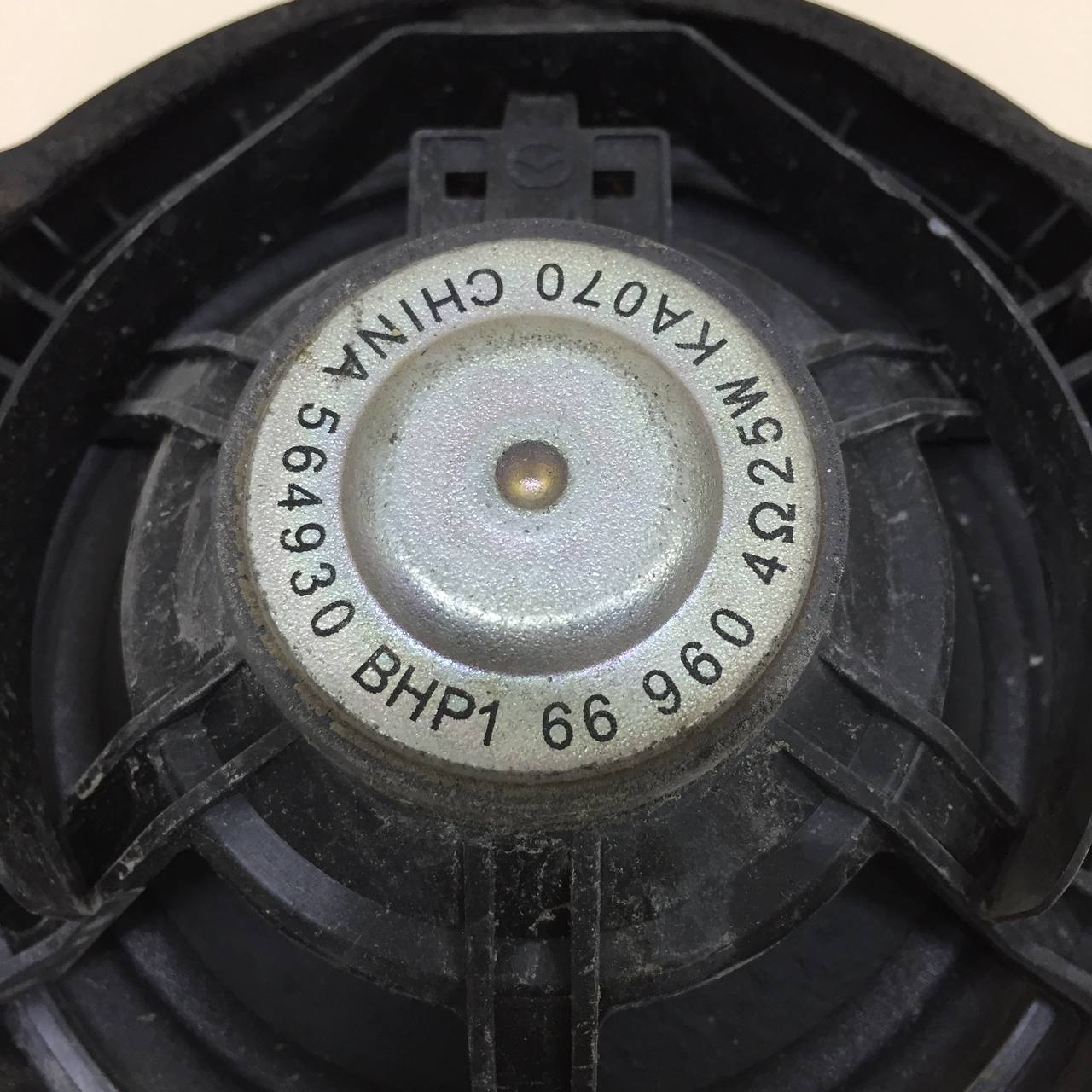 Динамик Mazda Mazda 3 (BM) 2013-2016 Динамик Mazda Mazda 3 (BM) 2013-2016