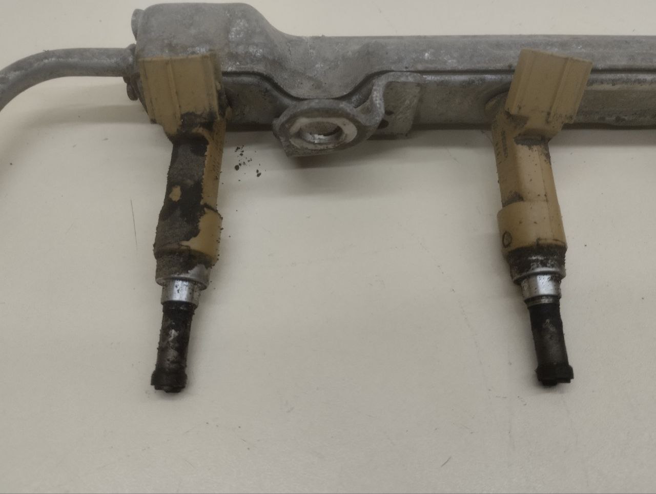 Рейка топливная (рампа) Toyota Auris (E150) 2006-2012