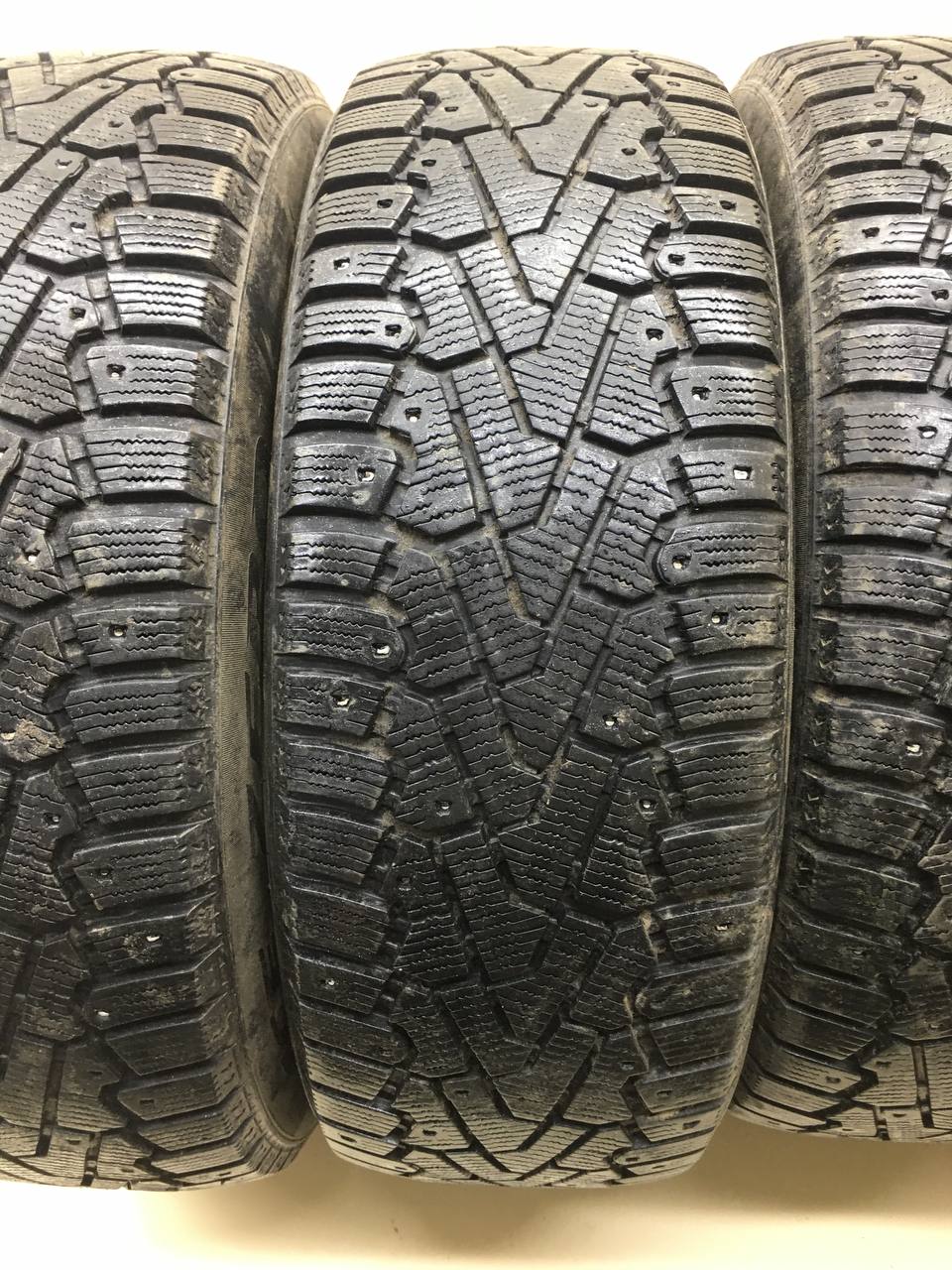 Шины к-кт R17 Зимние шипованные Pirelli ICE zero