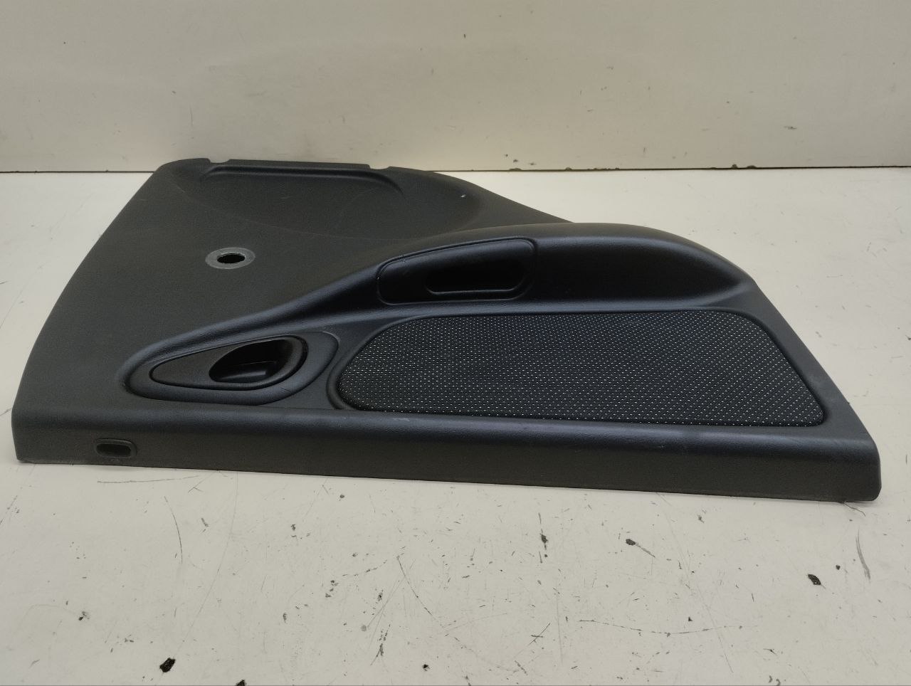 Обшивка двери задней левой Chevrolet Niva 2009-2020