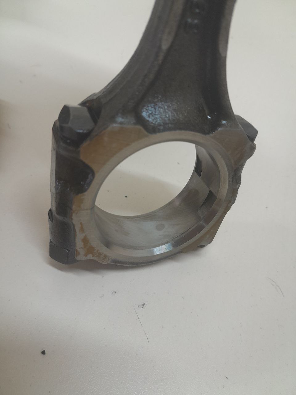 Поршень с шатуном Nissan Almera Classic (B10) 2006-2013 Поршень с шатуном Nissan Almera Classic (B10) 2006-2013