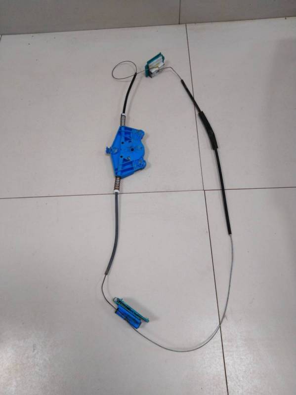 Трос Volkswagen Touareg (7L) 2002-2010