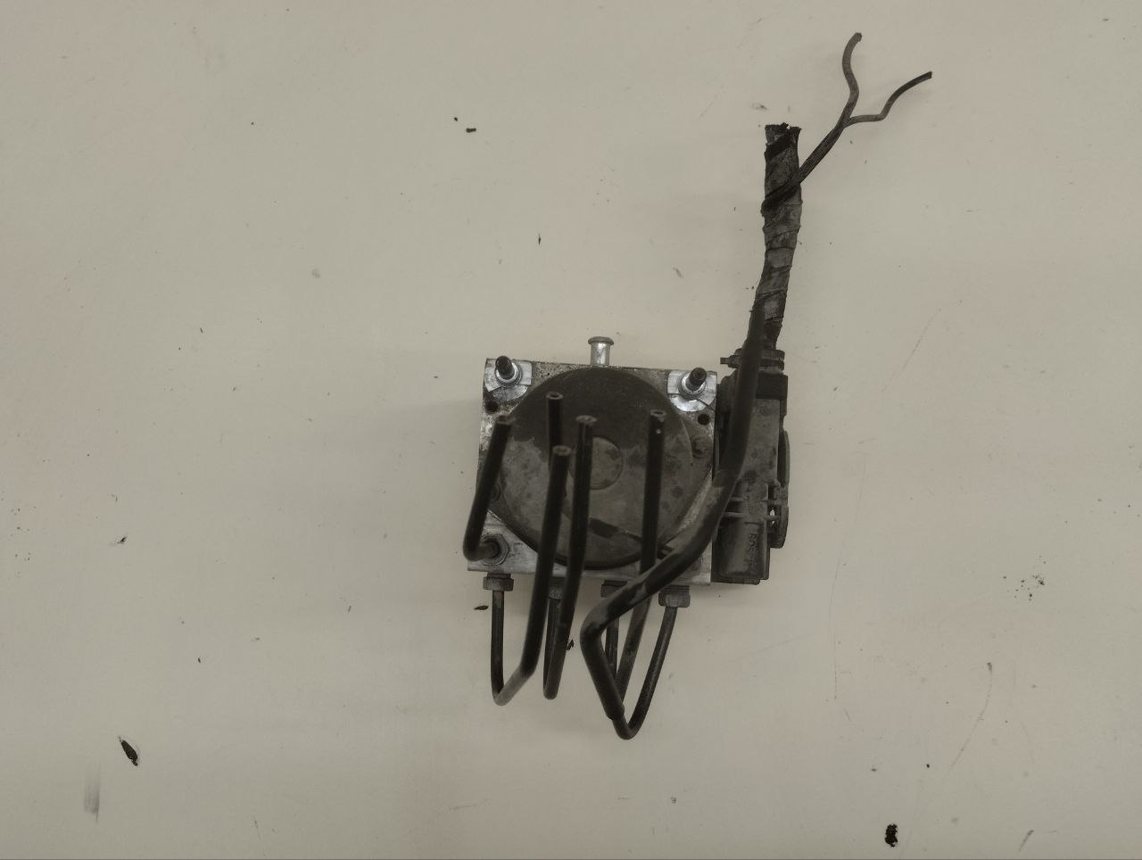 Блок ABS (насос) Nissan Almera 3 (G11, G15) 2012> Блок ABS (насос) Nissan Almera 3 (G11, G15) 2012>