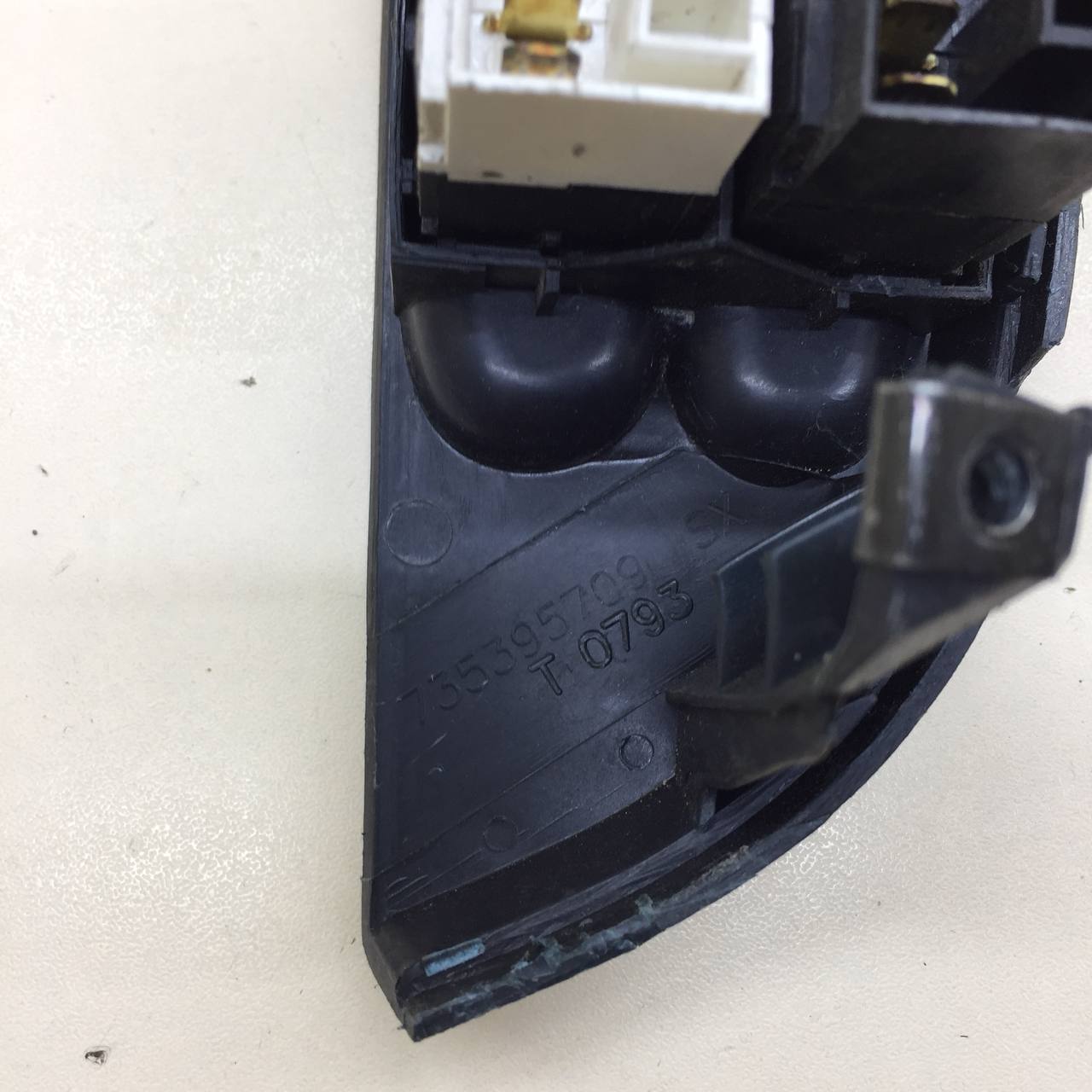 Блок управления стеклоподъемниками Fiat Albea 2002-2012