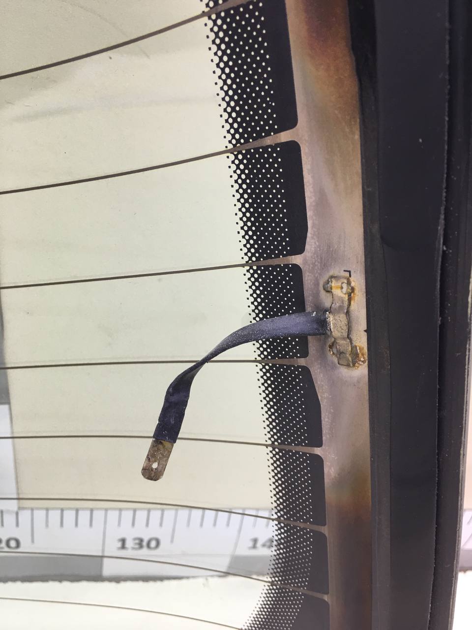 Стекло заднее Fiat Albea 2002-2012