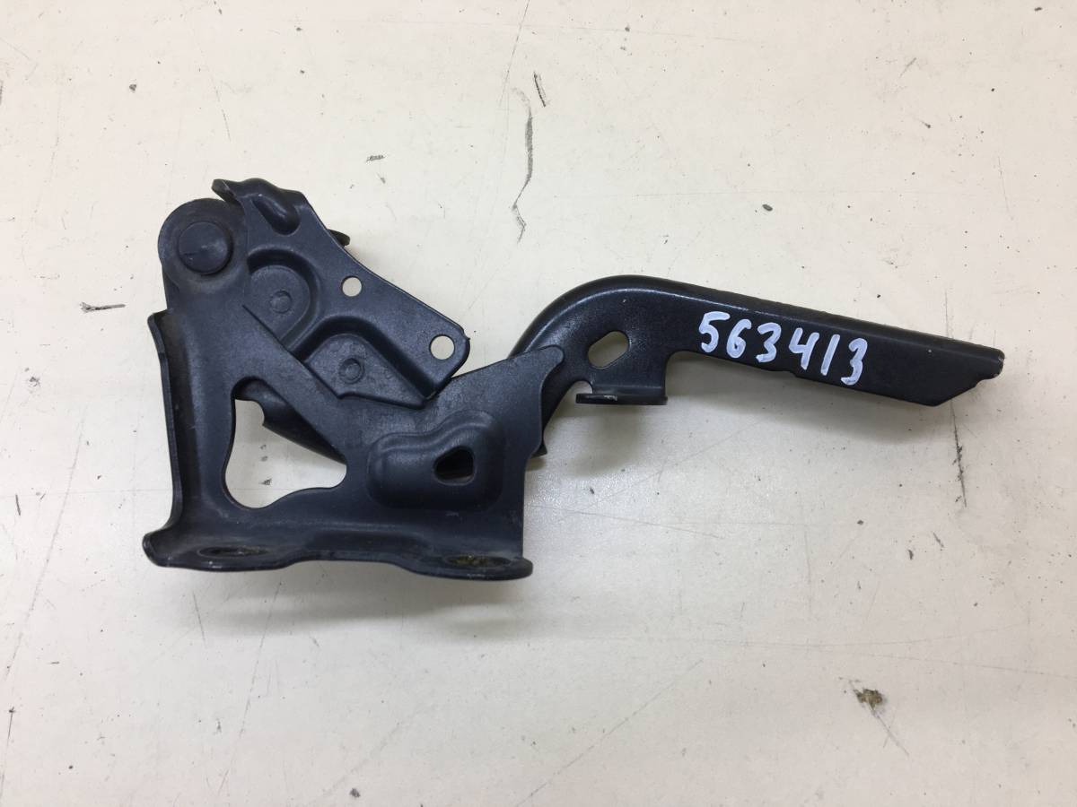 Петля капота правая Lexus NX 200 (Z10) 2014-2021