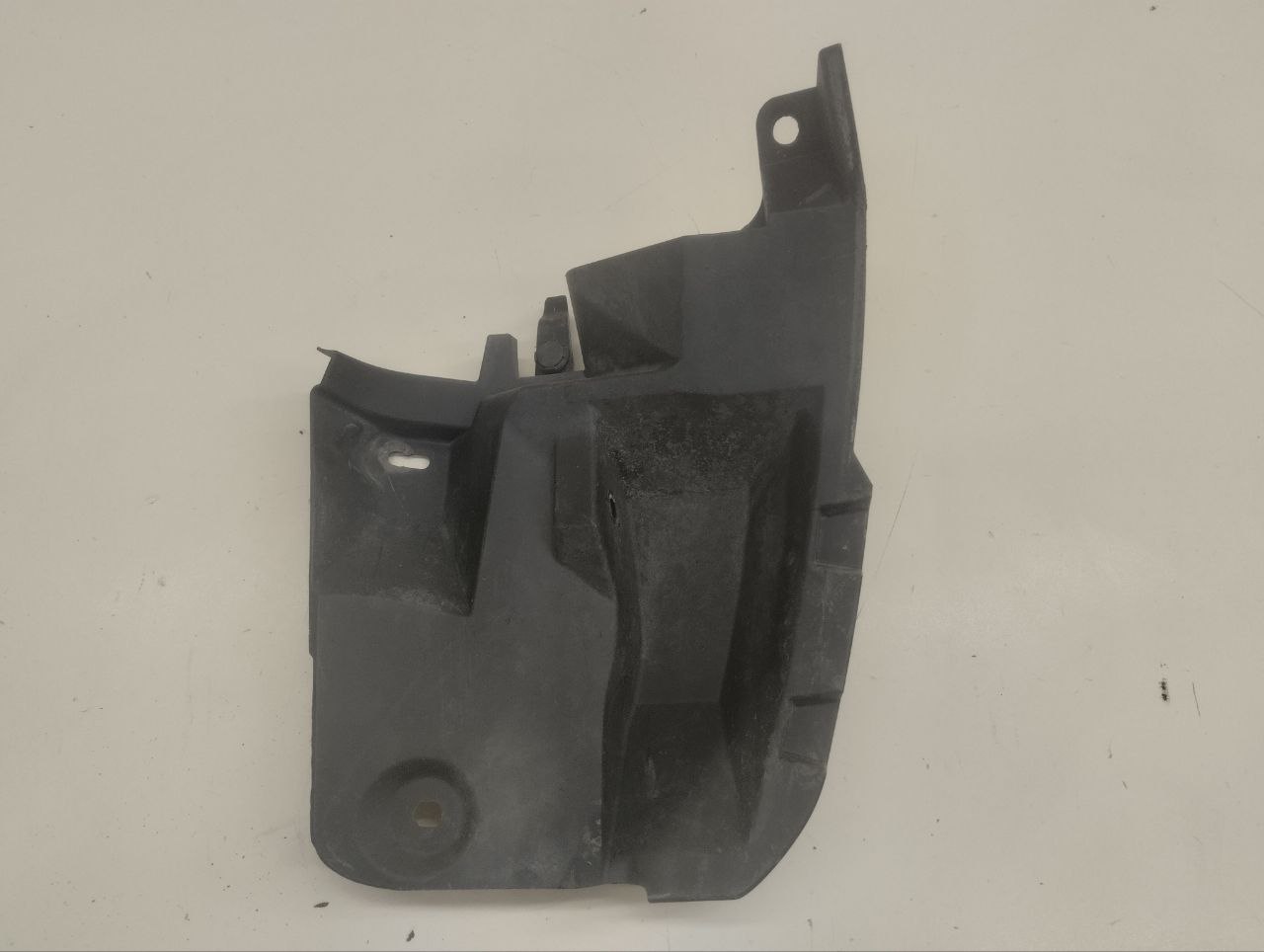 Пыльник (кузов наружные) Toyota Auris (E150) 2006-2012 Пыльник (кузов наружные) Toyota Auris (E150) 2006-2012