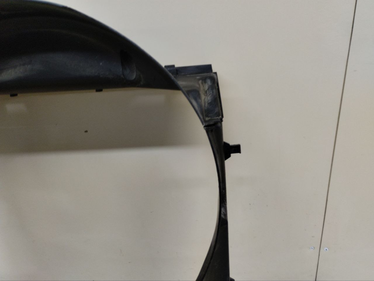Кожух радиатора Land Rover Discovery 3 (L319) 2004-2009 Кожух радиатора Land Rover Discovery 3 (L319) 2004-2009
