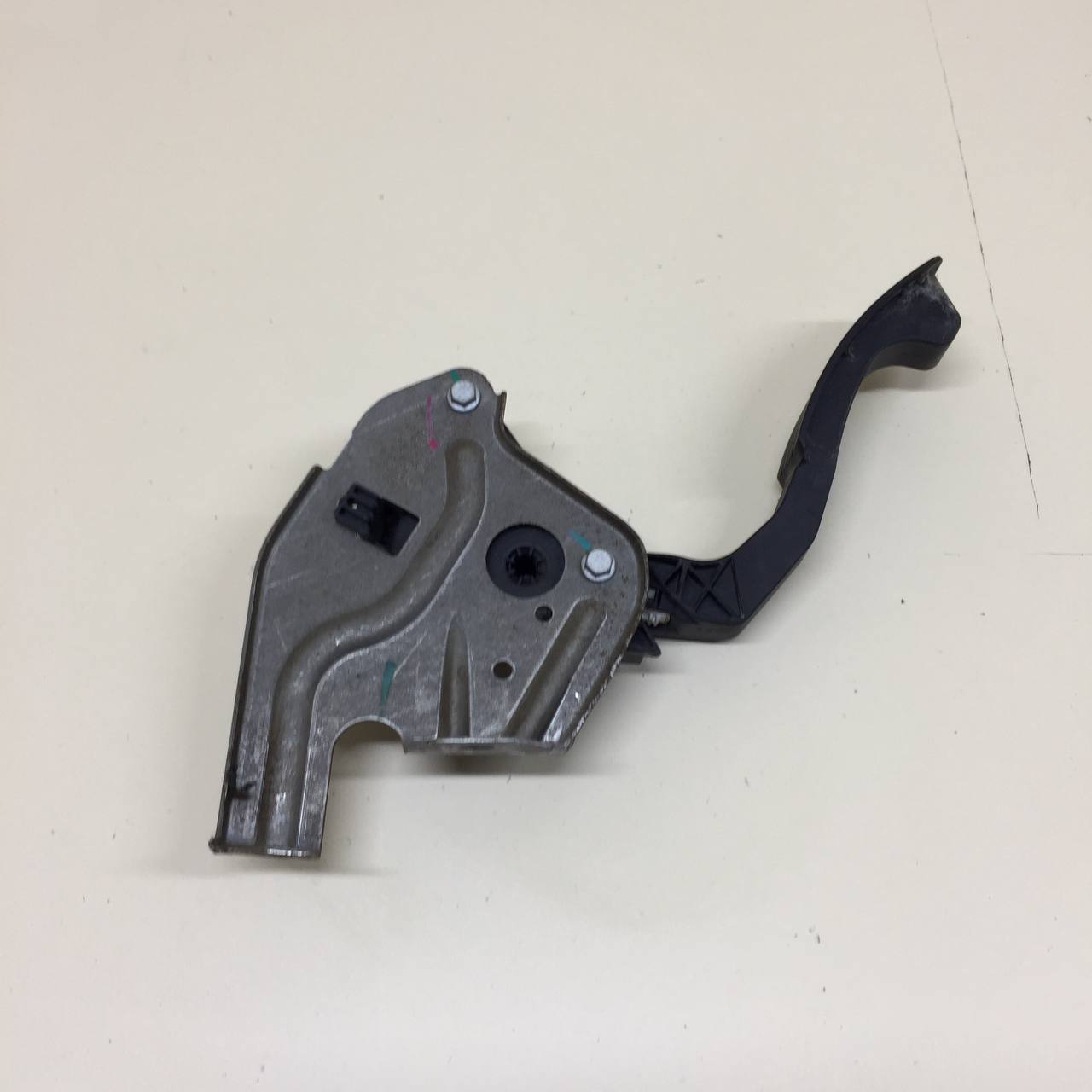 Педаль газа Renault Sandero Stepway (5S) 2014-2022