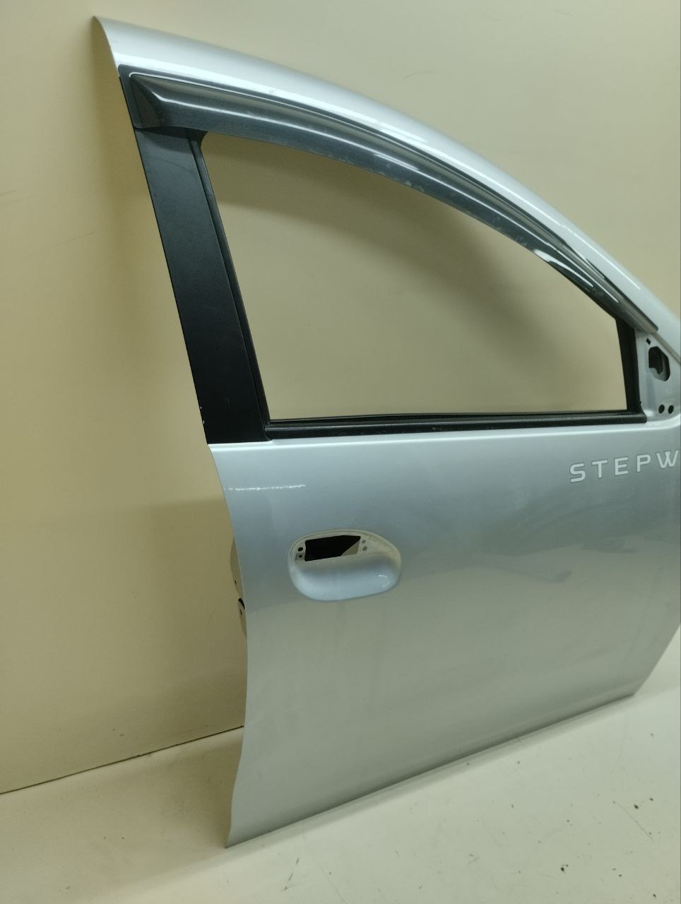 Дверь передняя правая Renault Sandero Stepway (5S) 2014-2022 Дверь передняя правая Renault Sandero Stepway (5S) 2014-2022