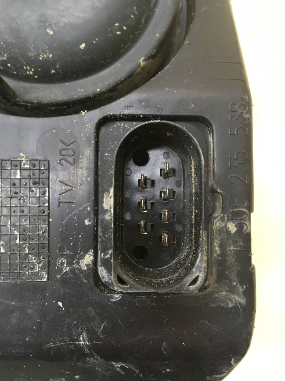 Фара левая Chevrolet Niva 2009-2020