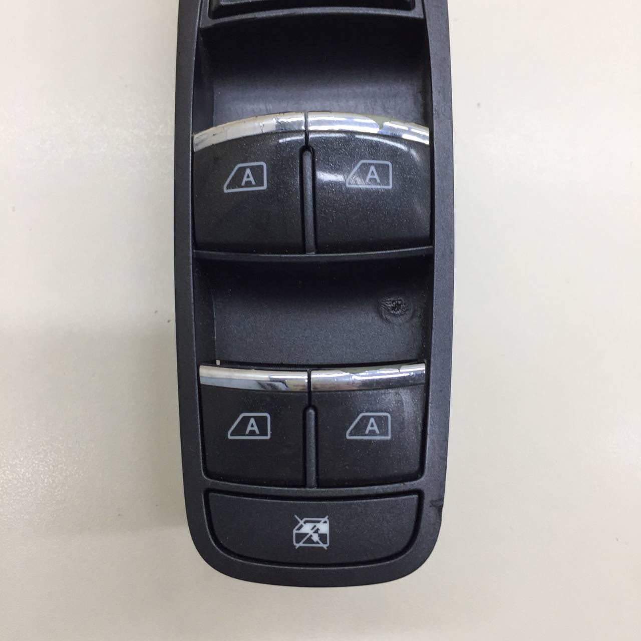 Блок управления стеклоподъемниками Infiniti M37 / Q70 (Y51) 2010>