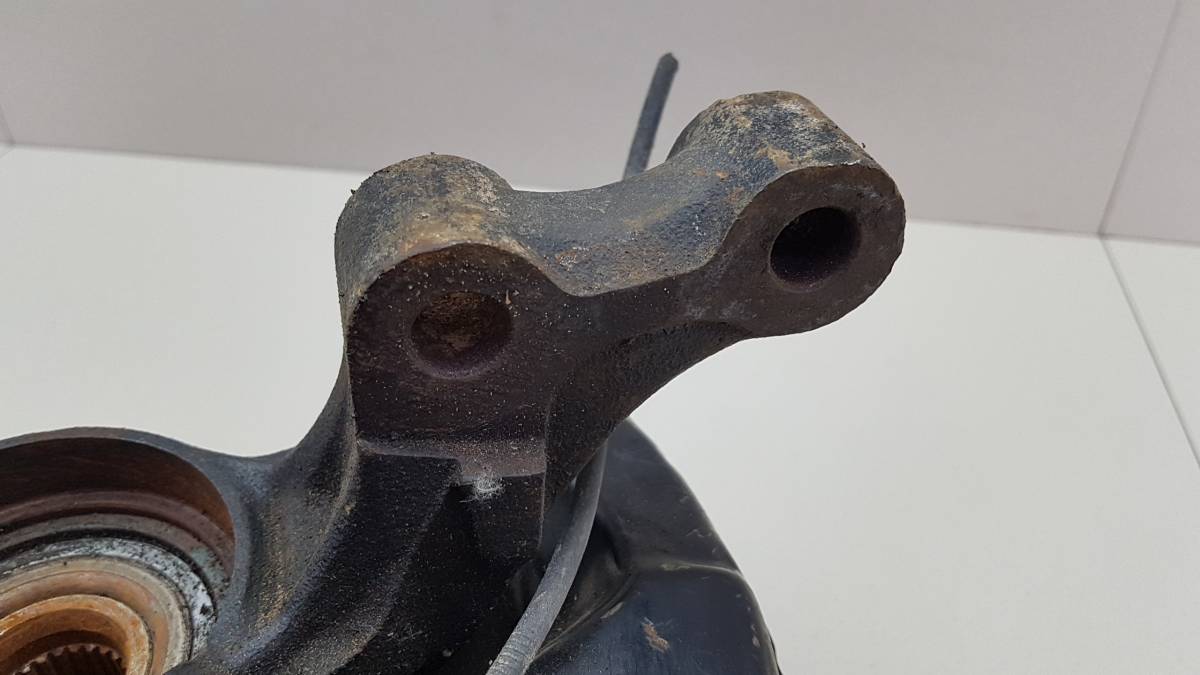 Кулак поворотный передний правый Toyota Vista Ardeo (V50) 1998-2003 Кулак поворотный передний правый Toyota Vista Ardeo (V50) 1998-2003