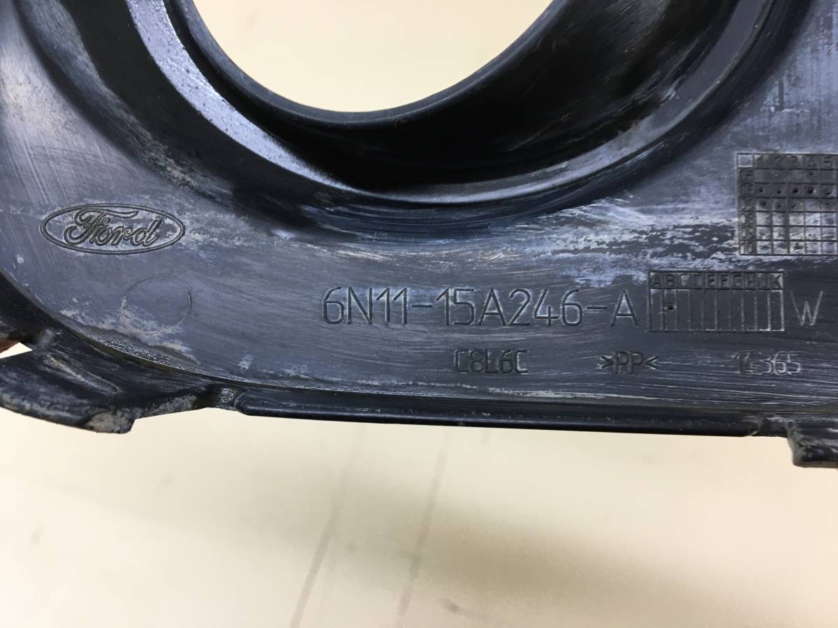 Рамка противотуманной фары левой Ford Fusion (JU) 2002-2012