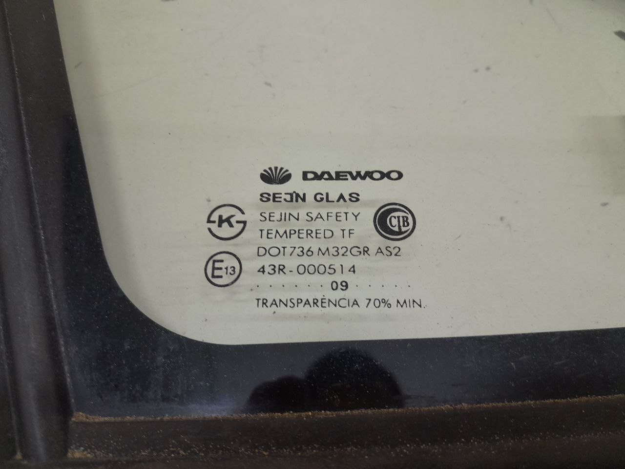 Стекло кузовное глухое левое Daewoo Nexia (N150) 2008-2016 Стекло кузовное глухое левое Daewoo Nexia (N150) 2008-2016