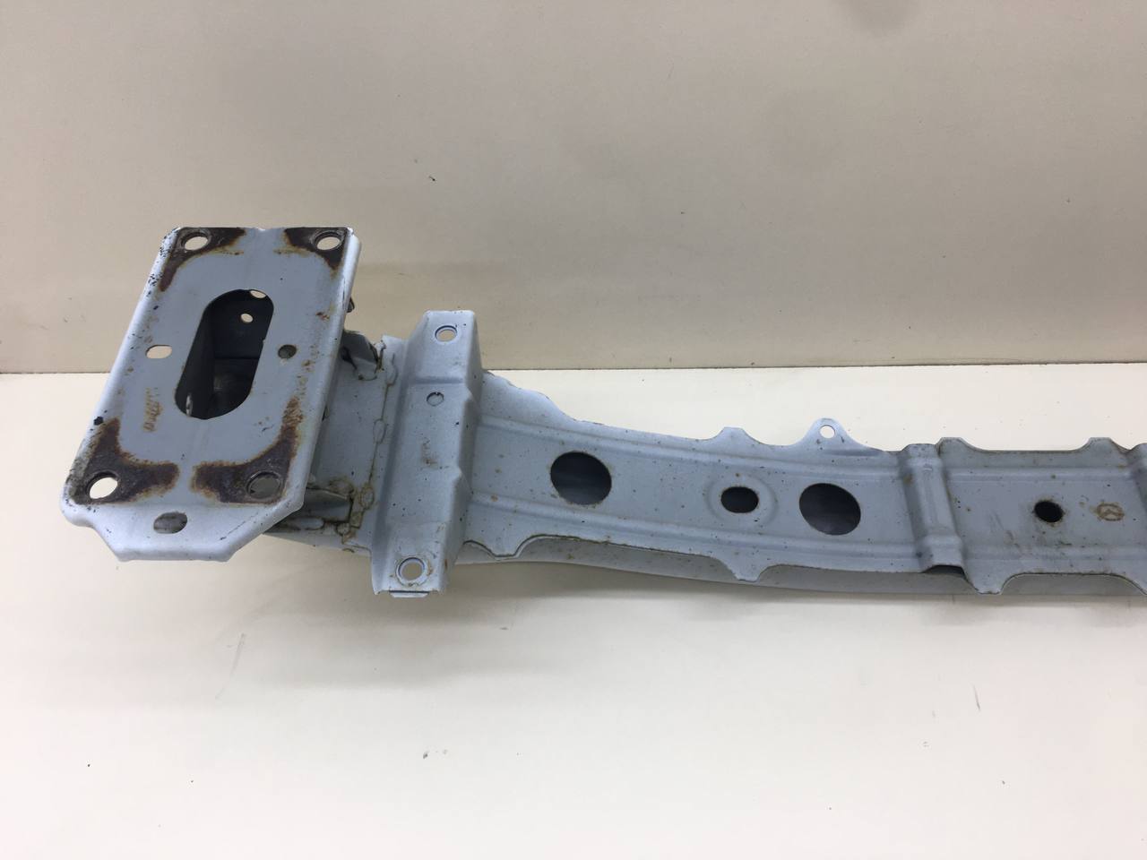 Усилитель переднего бампера Mazda Mazda 6 (GH) 2007-2012