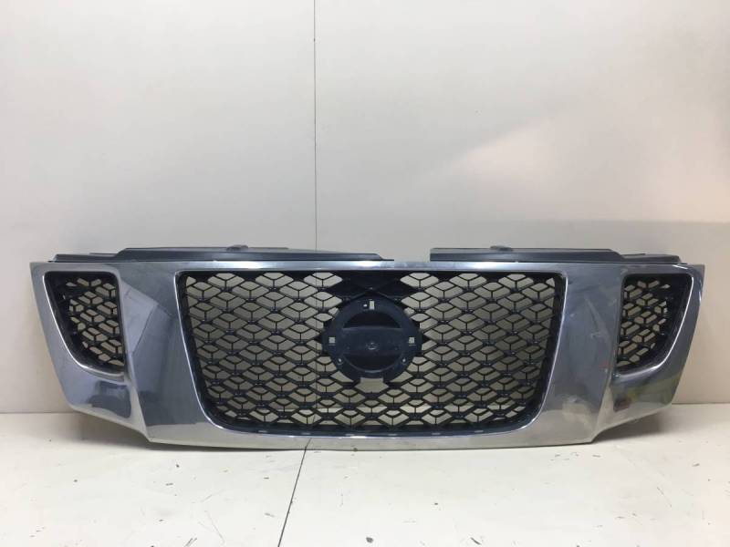 Решетка радиатора Nissan Patrol (Y62) 2010>