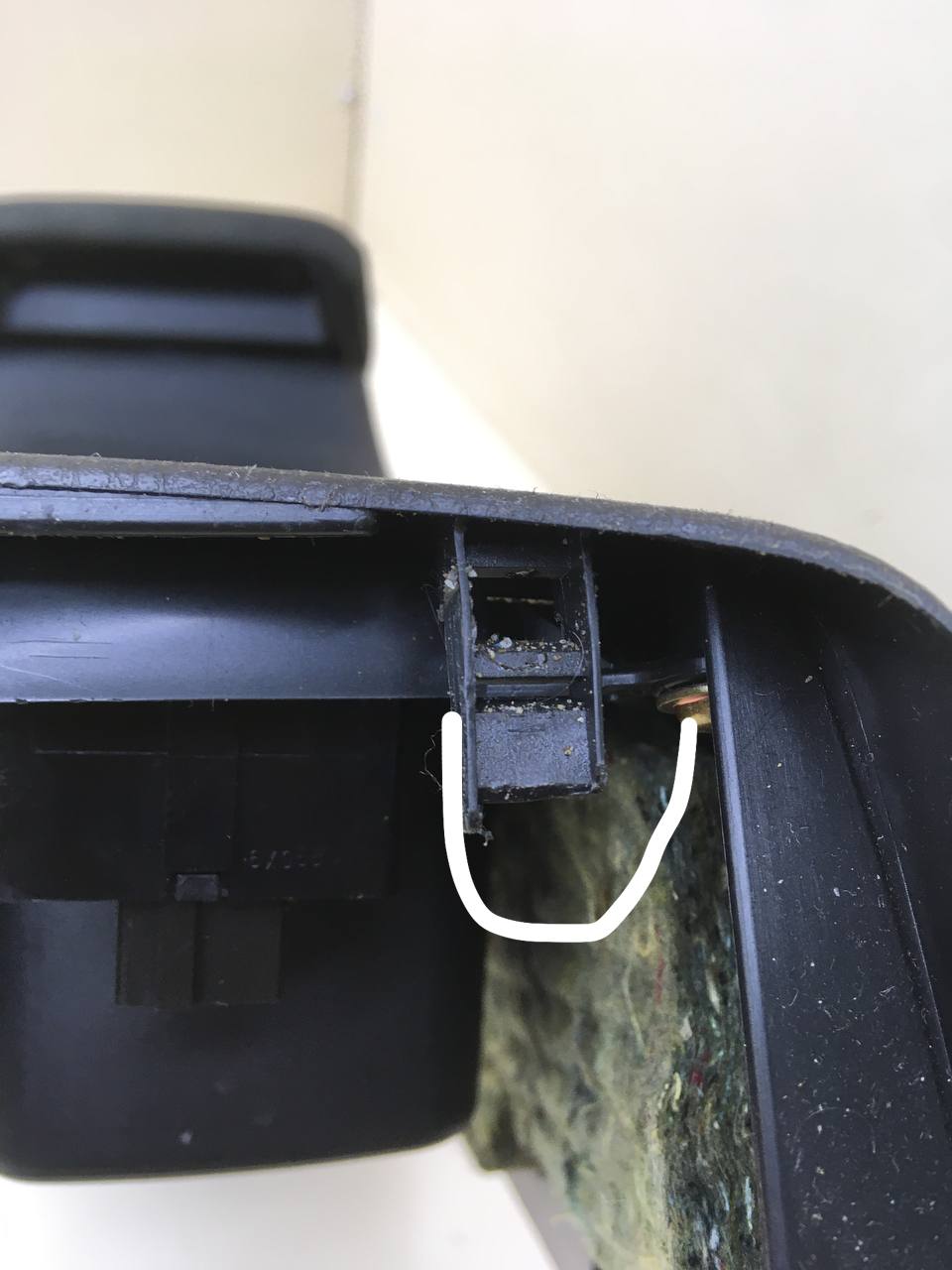 Консоль центральная Mitsubishi Lancer 9  (CS/Classic) 2000-2011