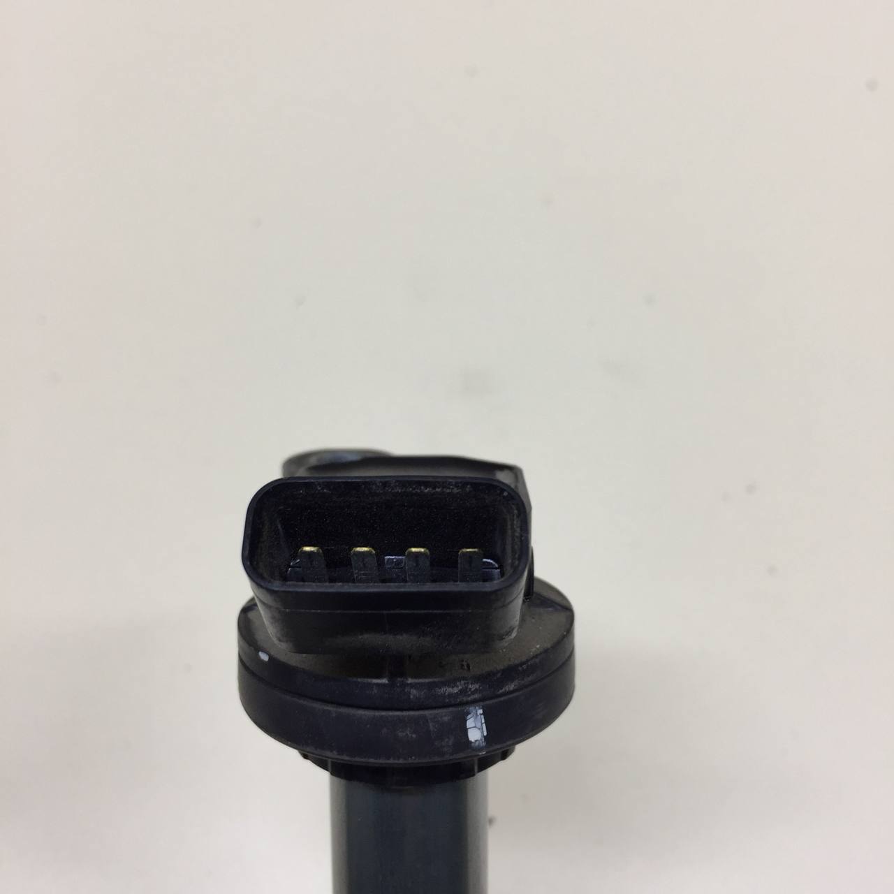 Катушка зажигания Toyota Corolla E180 2013-2019 Катушка зажигания Toyota Corolla E180 2013-2019