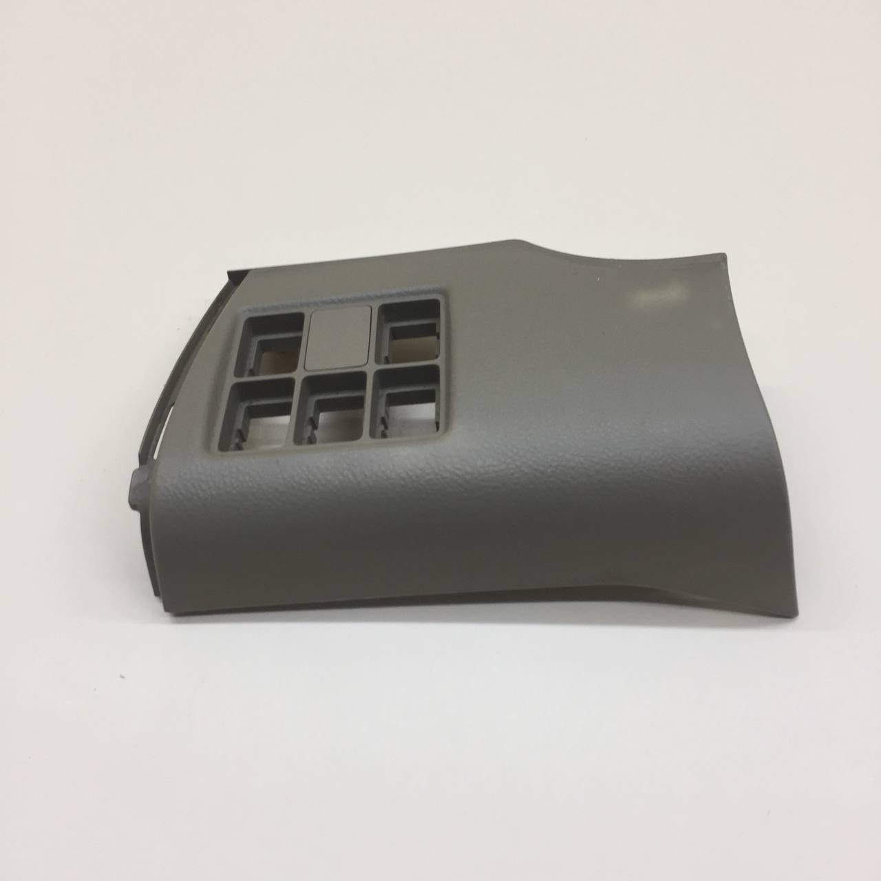 Накладка (кузов внутри) Toyota Rav 4 (A30) 2006-2013 Накладка (кузов внутри) Toyota Rav 4 (A30) 2006-2013