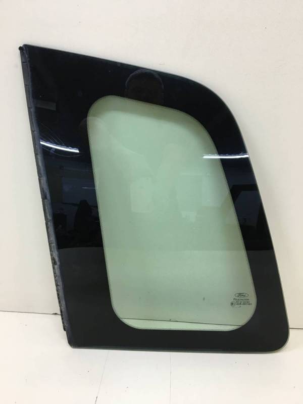 Стекло кузовное глухое левое Ford Fusion (JU) 2002-2012
