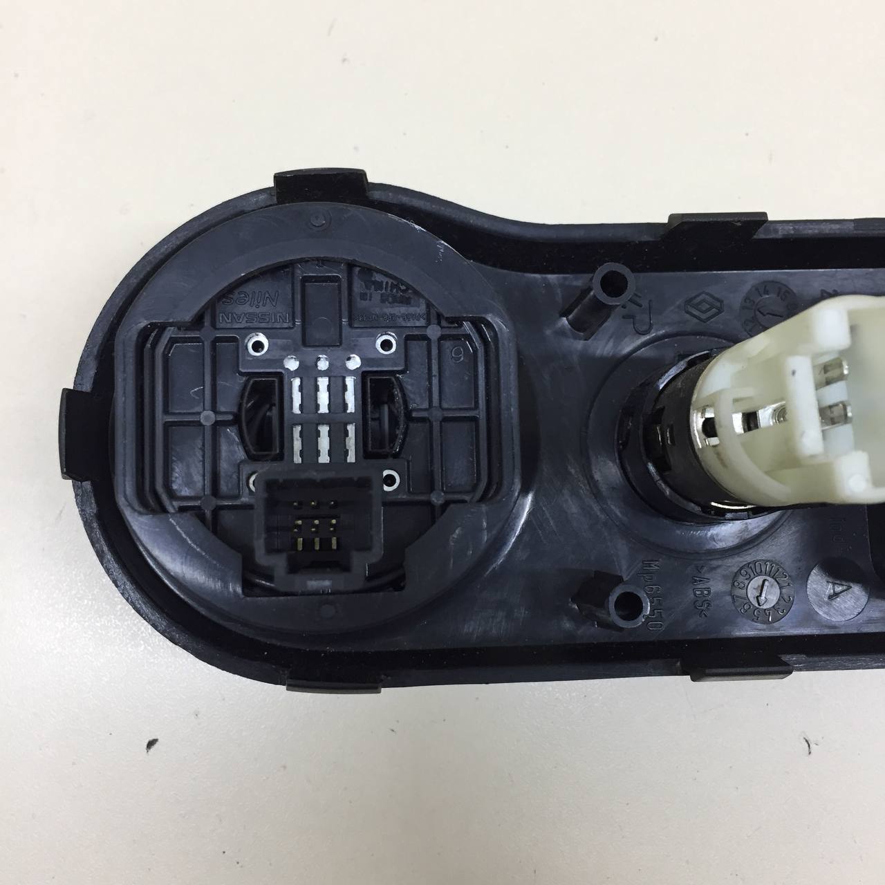 Блок кнопок Renault Duster (HSA, HSM) 2012>