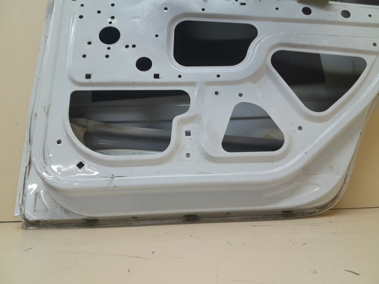 Дверь задняя правая Lada Granta 2011>