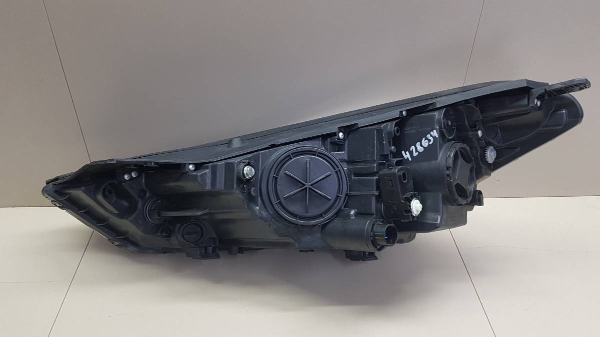 Фара правая Hyundai Tucson (TL) 2015-2021