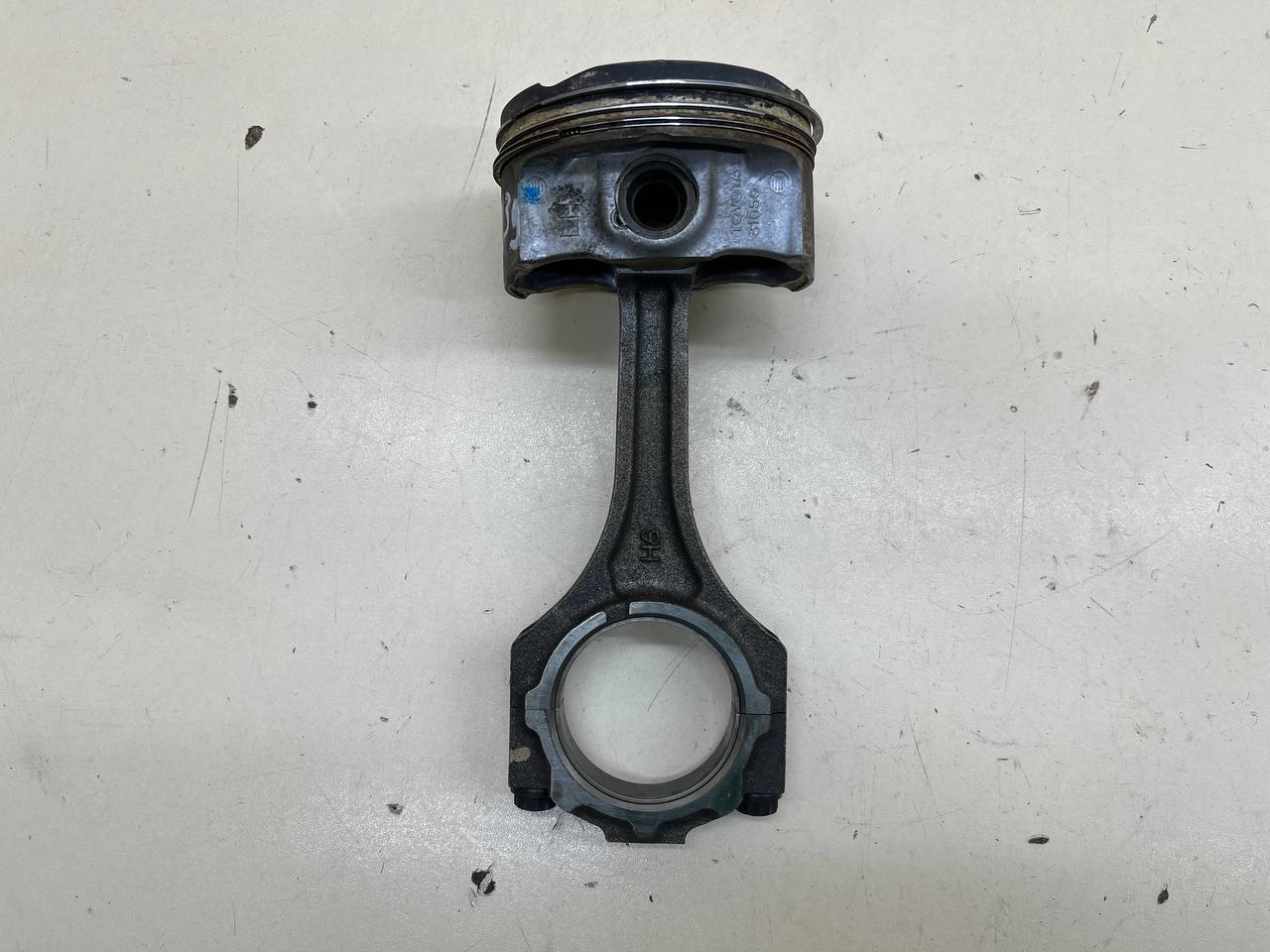 Поршень с шатуном Toyota Camry (V40) 2006-2011 Поршень с шатуном Toyota Camry (V40) 2006-2011