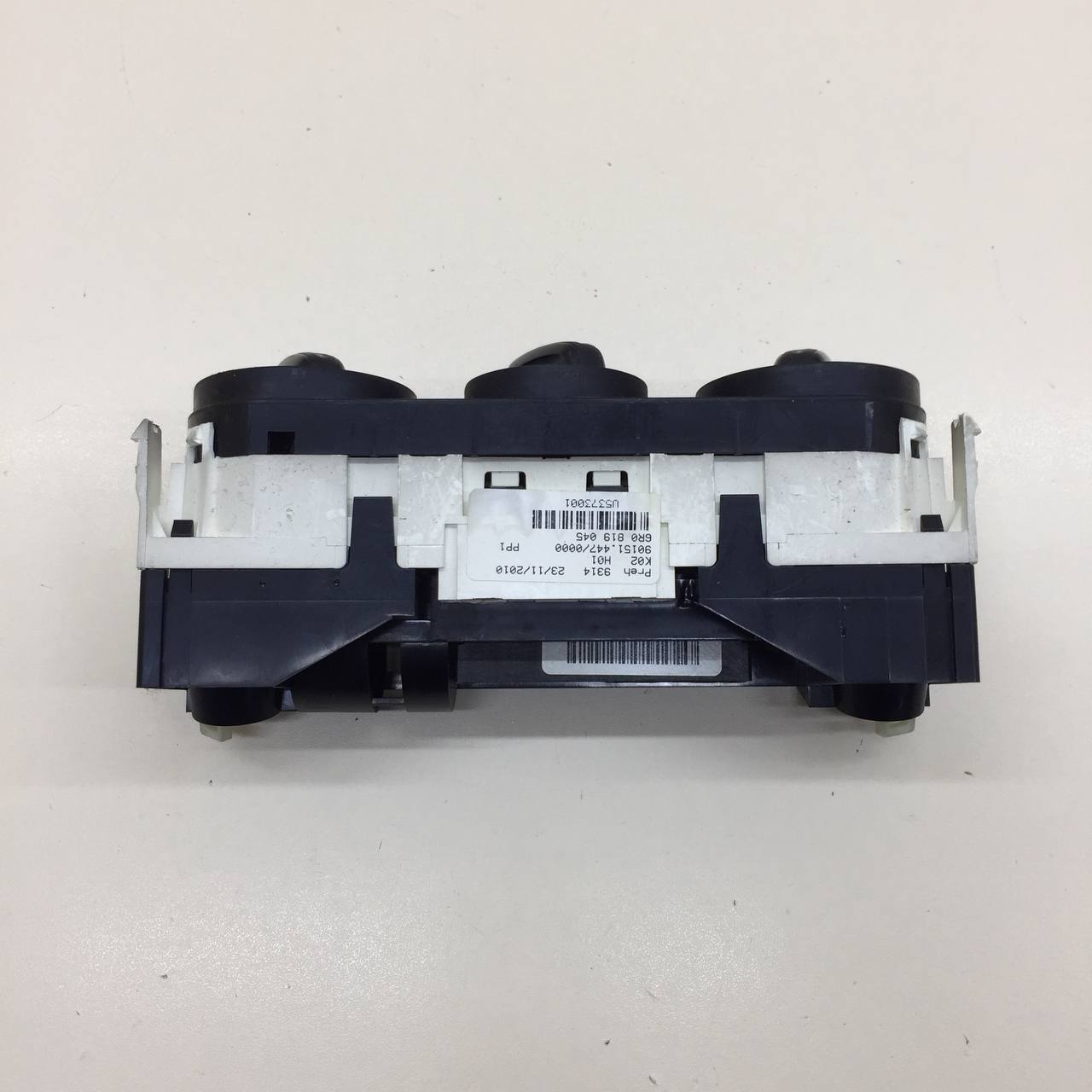 Блок управления отопителем Volkswagen Polo (MK5) 2011-2020