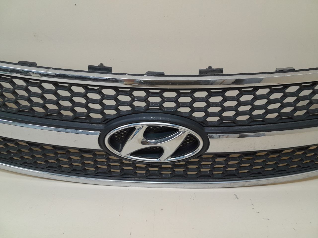 Решетка радиатора Hyundai Starex H1/Grand Starex 2007> Решетка радиатора Hyundai Starex H1/Grand Starex 2007>
