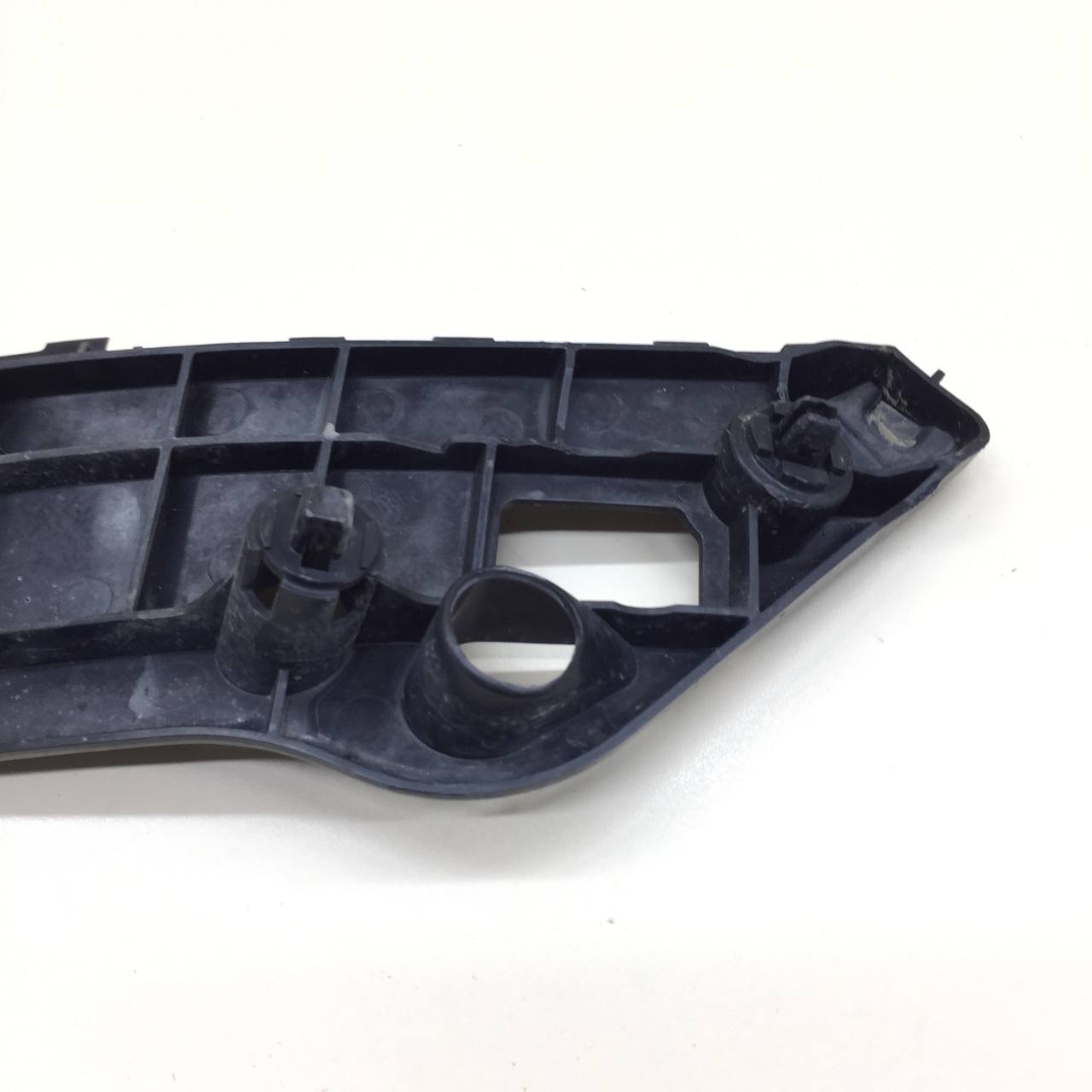 Кронштейн переднего бампера левый Toyota Rav 4 (XA40) 2013-2019