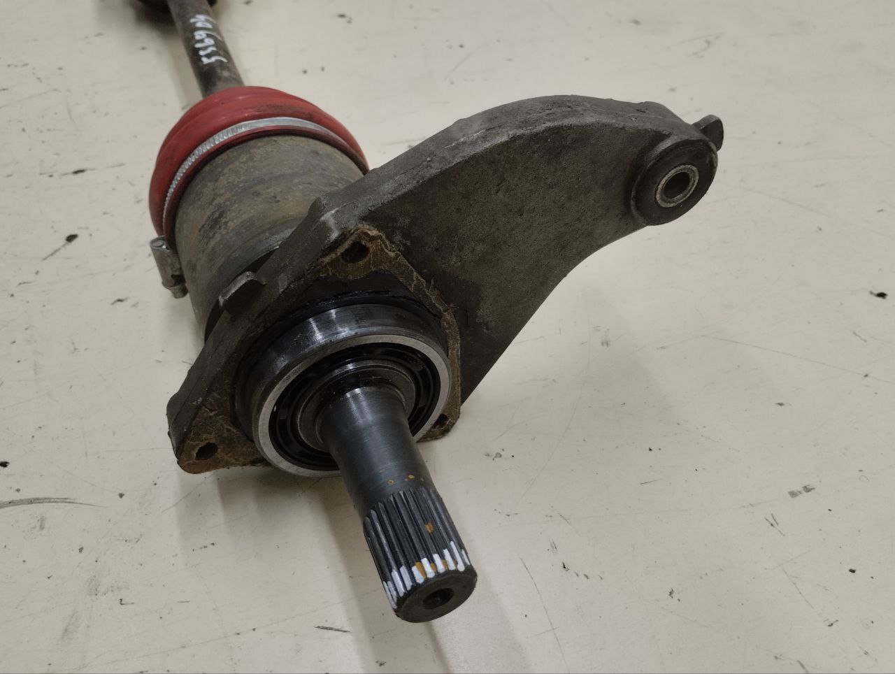 Полуось передняя левая Chevrolet Niva 2009-2020