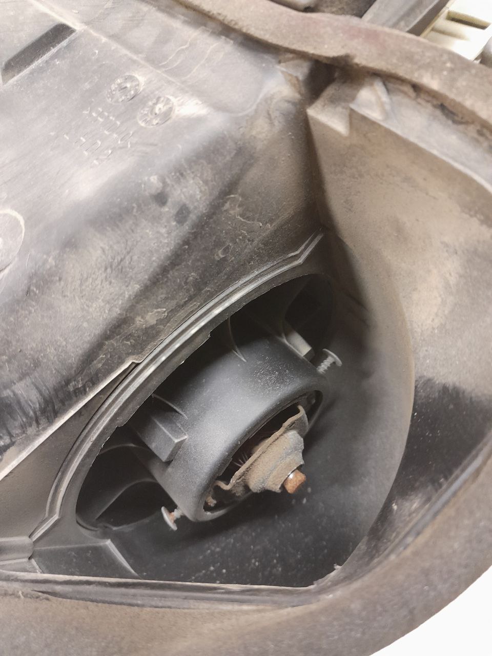 Корпус отопителя Ford Fiesta (MK5) 2002-2008 Корпус отопителя Ford Fiesta (MK5) 2002-2008