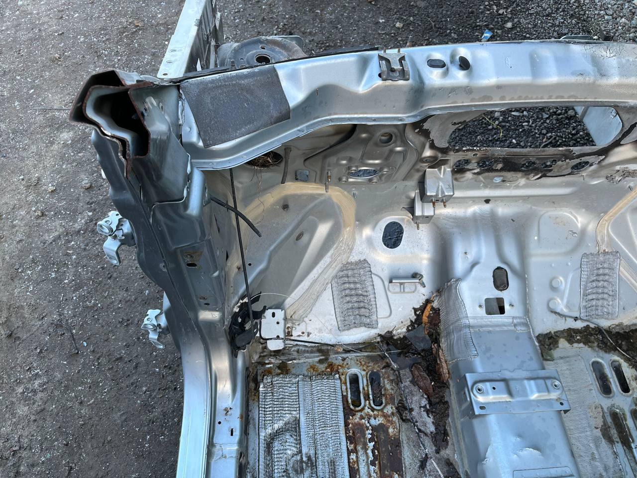 Четверть передняя левая Ford Fusion (JU) 2002-2012