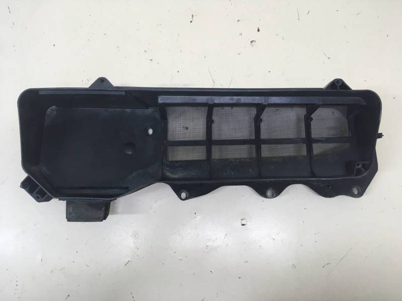 Воздухозаборник (внутри) Ford Fusion (JU) 2002-2012 Воздухозаборник (внутри) Ford Fusion (JU) 2002-2012
