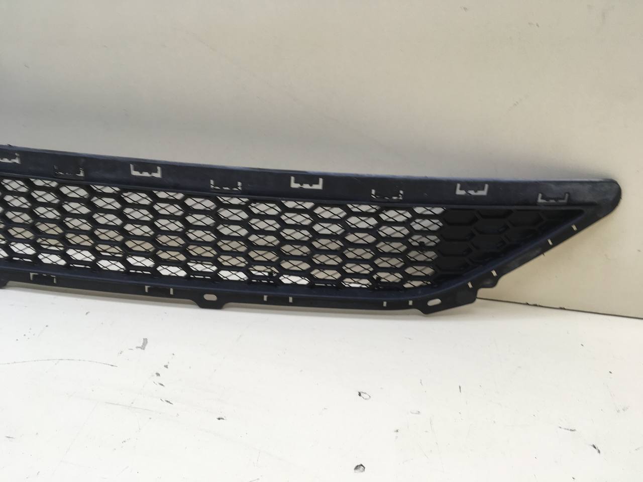 Решетка в бампер центральная Hyundai Tucson (TL) 2015-2021
