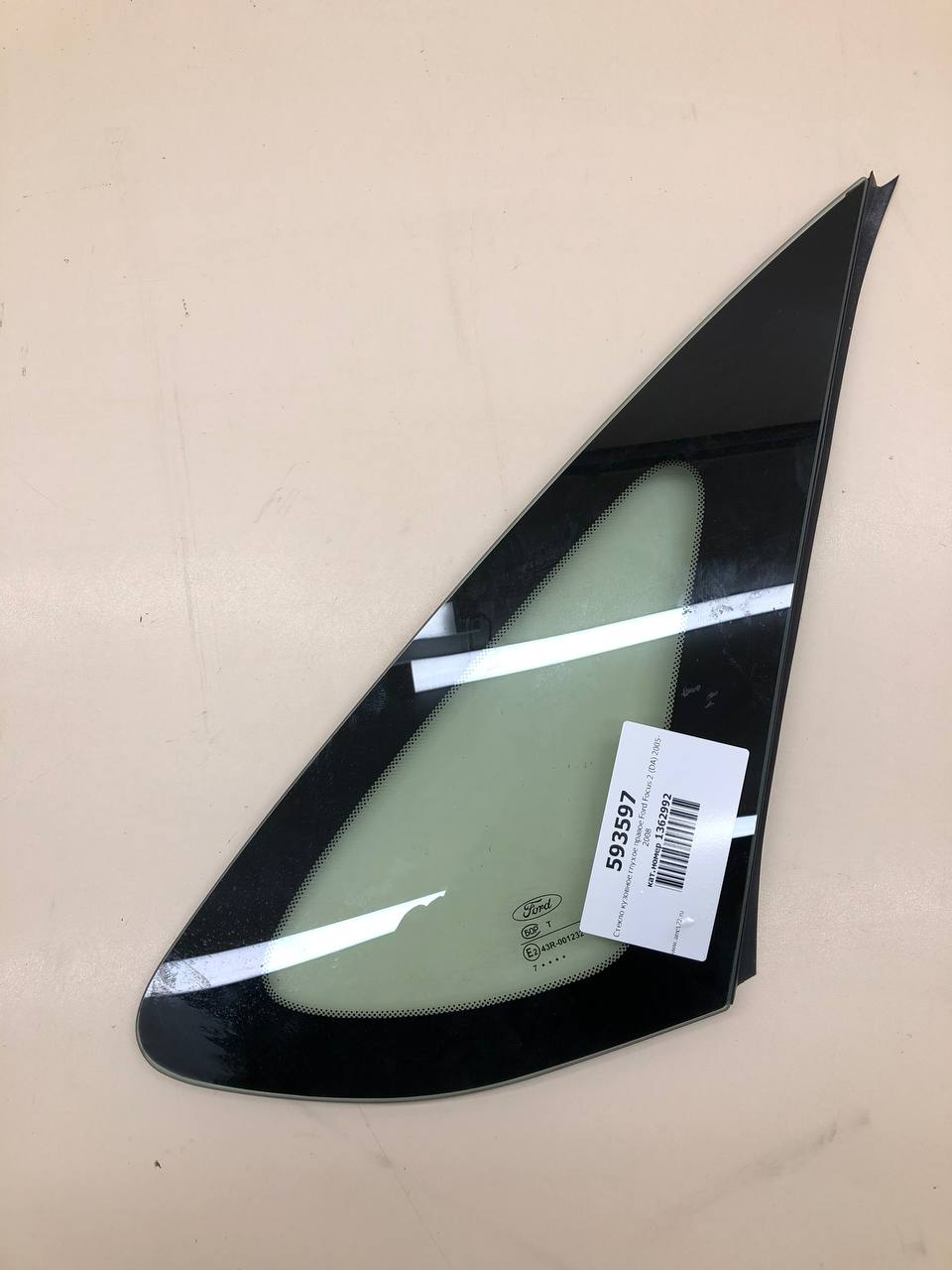 Стекло кузовное глухое правое Ford Focus 2 (DA) 2005-2008