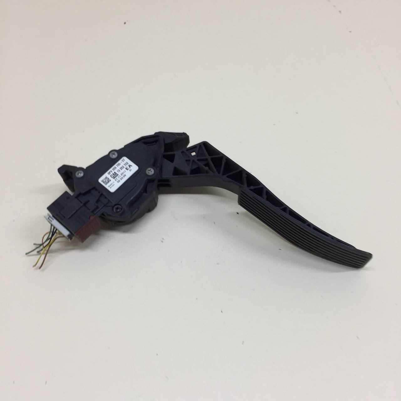 Педаль газа Chevrolet Cruze (J300) 2009-2016