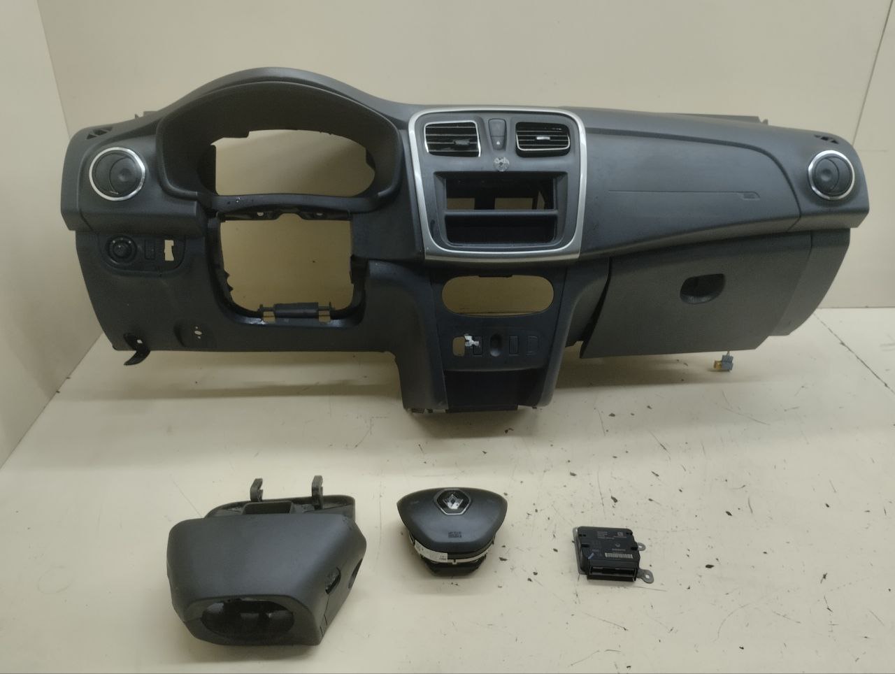 Подушка безопасности (комплект) Renault Logan (2) 2014> Подушка безопасности (комплект) Renault Logan (2) 2014>