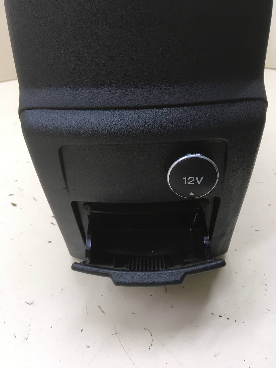 Консоль центральная Ford Mondeo 4 2007-2015
