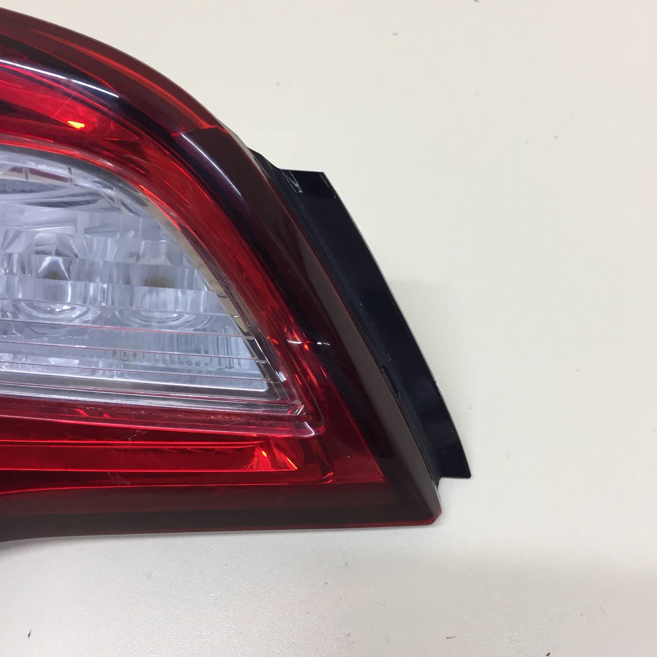 Фонарь задний внутренний левый Subaru Legacy (BN/B15) 2017-2021