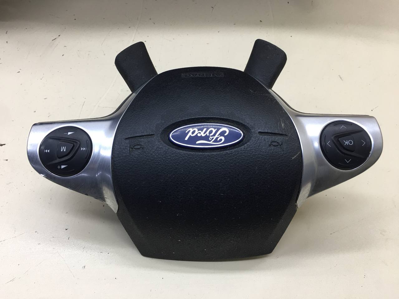 Подушка безопасности (комплект) Ford Focus 3 2011> Подушка безопасности (комплект) Ford Focus 3 2011>